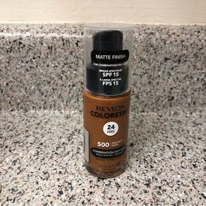 New Revlon Colorstay 24 hours matte finish 500 walnut noix spf 15